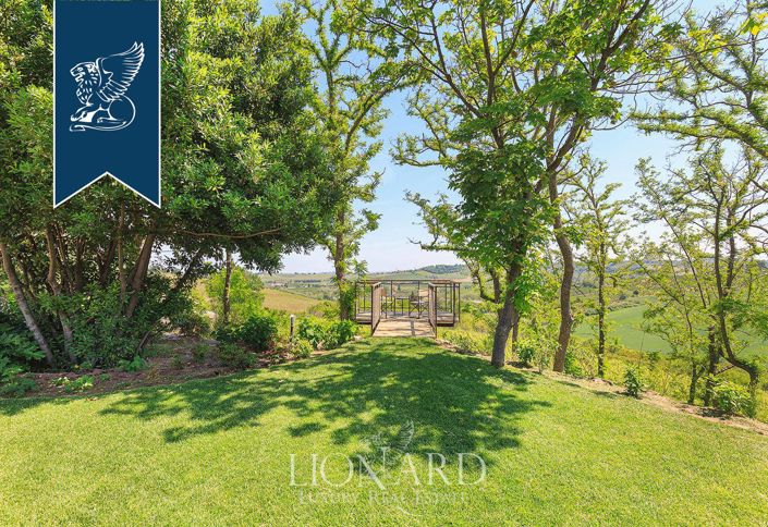 Image No.17-4 Bed Villa for sale