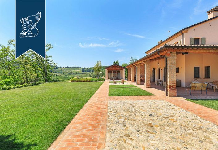 Image No.19-4 Bed Villa for sale