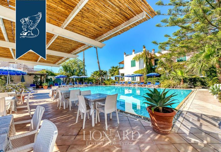 Image No.12-33 Bed Hotel for sale