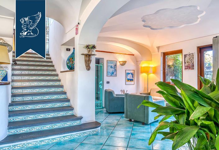 Image No.44-33 Bed Hotel for sale