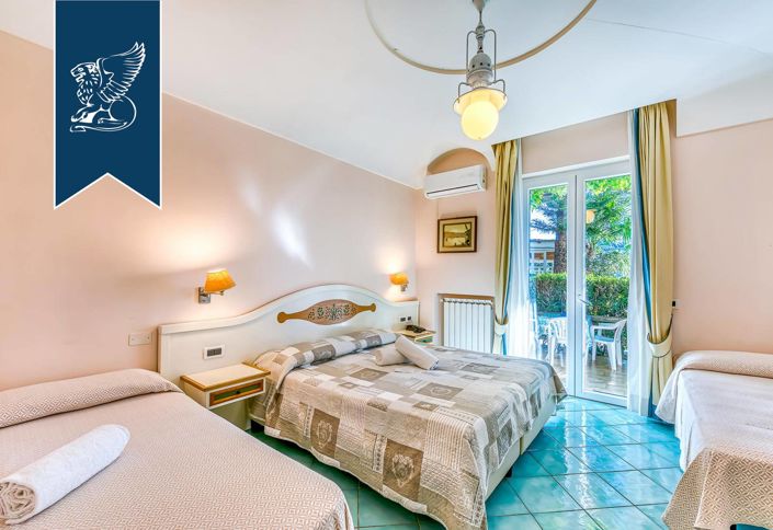 Image No.58-33 Bed Hotel for sale