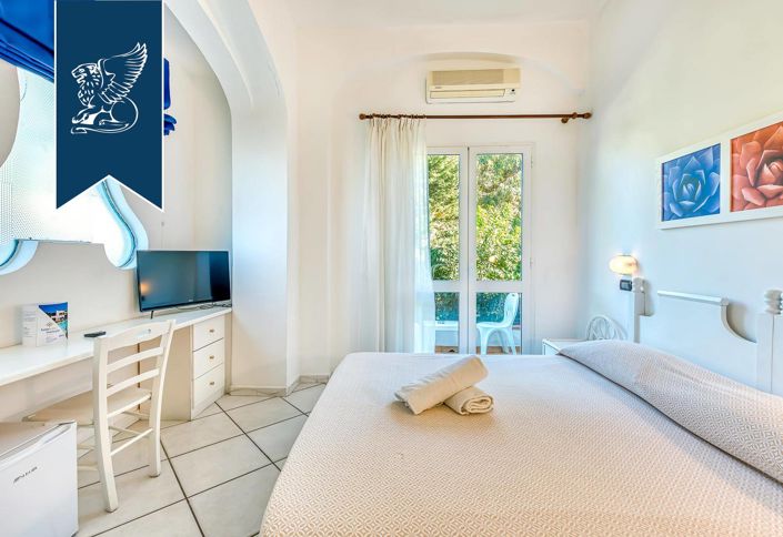 Image No.59-33 Bed Hotel for sale