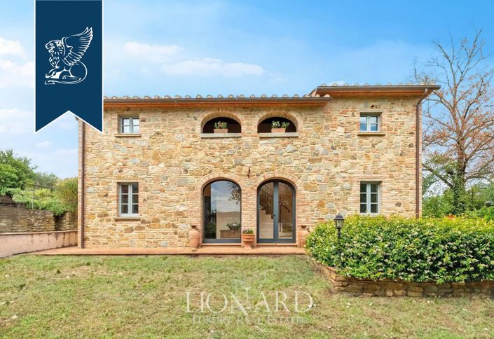 Image No.8-13 Bed Villa for sale