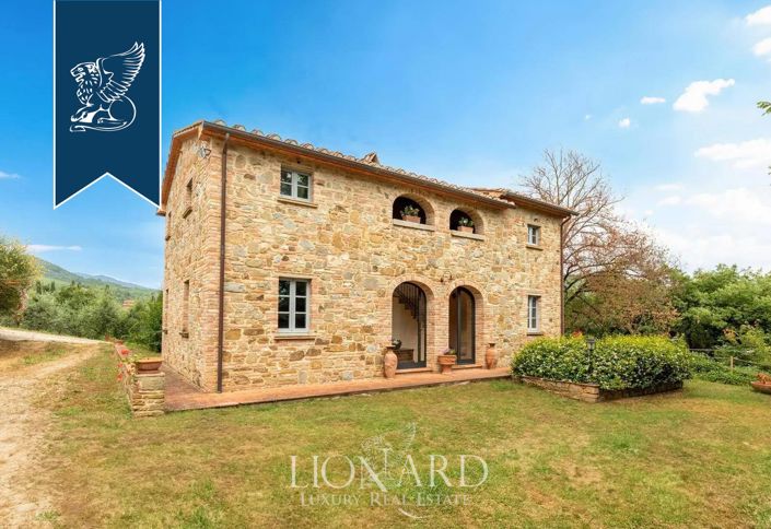 Image No.9-13 Bed Villa for sale