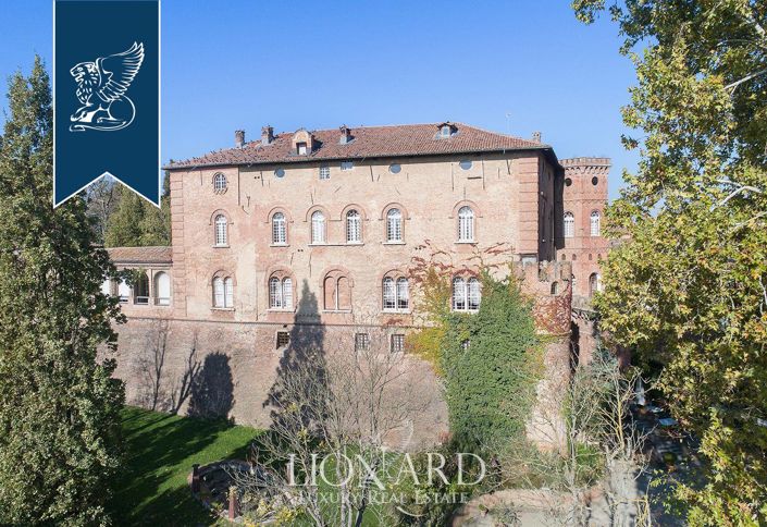 Image No.50-9 Bed Hotel for sale