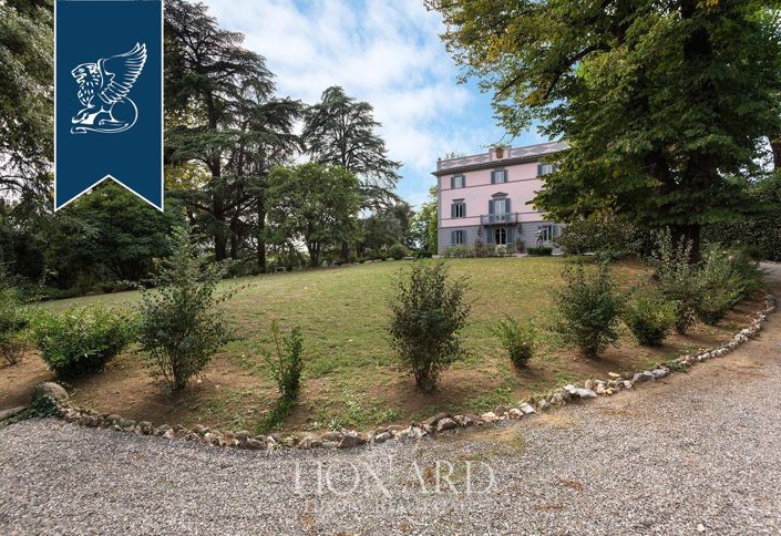 Image No.10-12 Bed Villa for sale