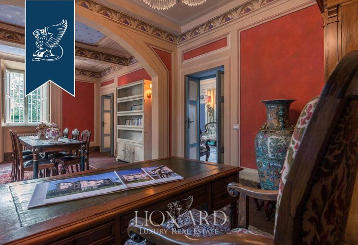 Image No.35-12 Bed Villa for sale