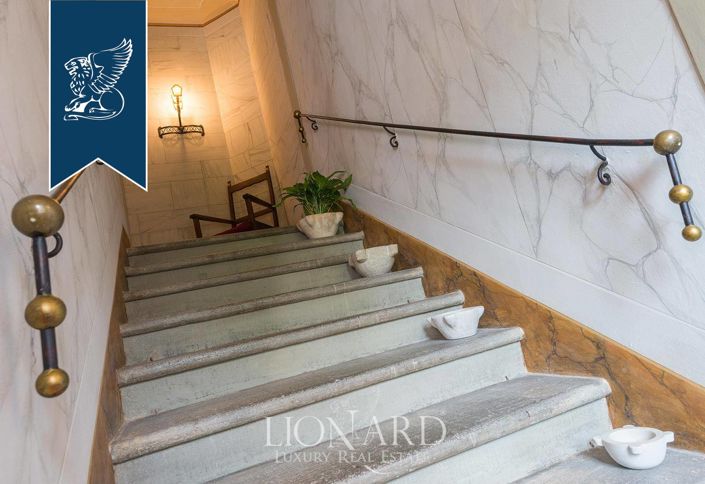 Image No.58-12 Bed Villa for sale