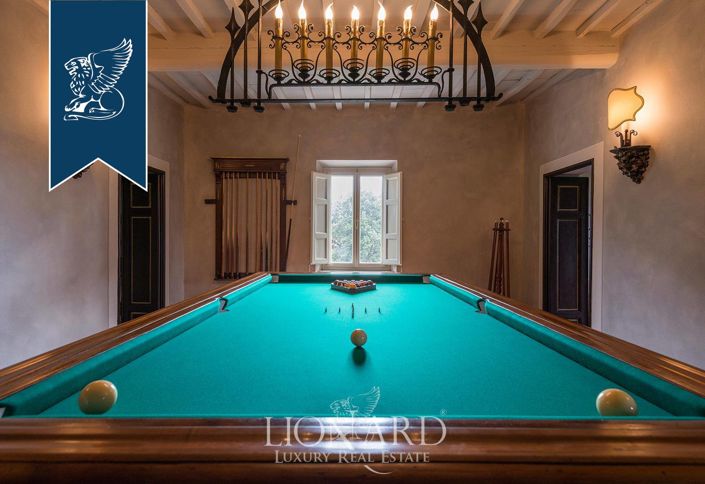 Image No.60-12 Bed Villa for sale