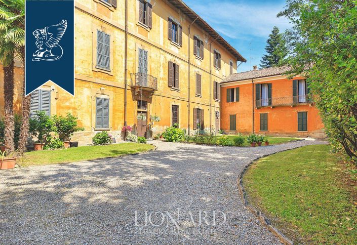 Image No.15-7 Bed Villa for sale