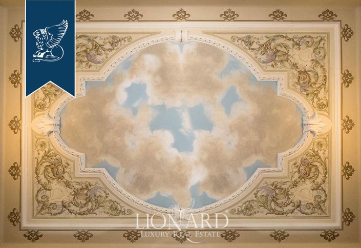 Image No.24-10 Bed Villa for sale