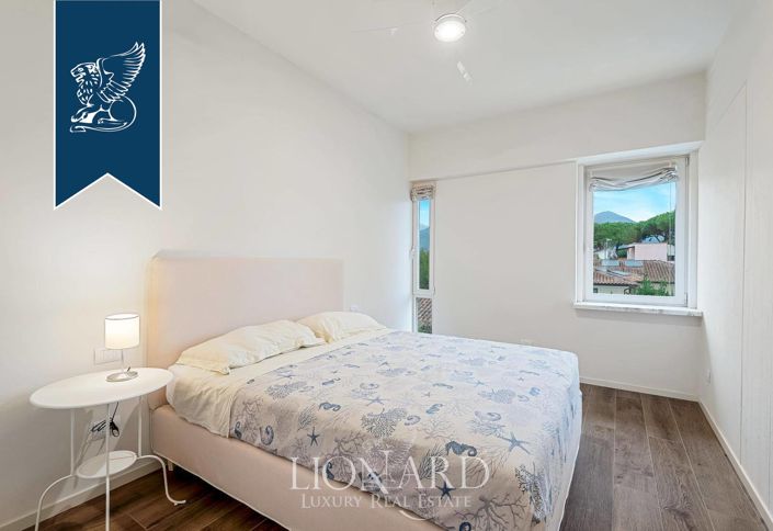 Image No.14-8 Bed Villa for sale