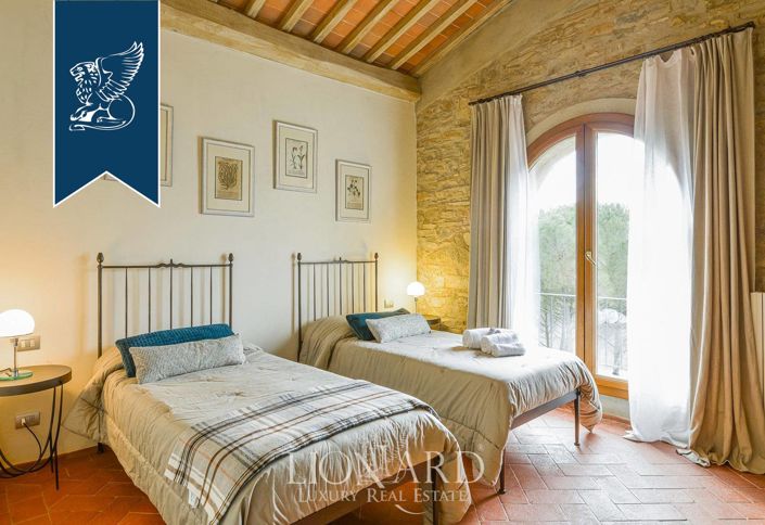 Image No.24-Maison de campagne de 18 chambres à vendre à Castellina in Chianti