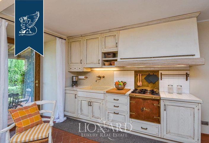 Image No.27-Maison de campagne de 18 chambres à vendre à Castellina in Chianti