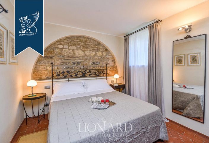 Image No.28-Maison de campagne de 18 chambres à vendre à Castellina in Chianti