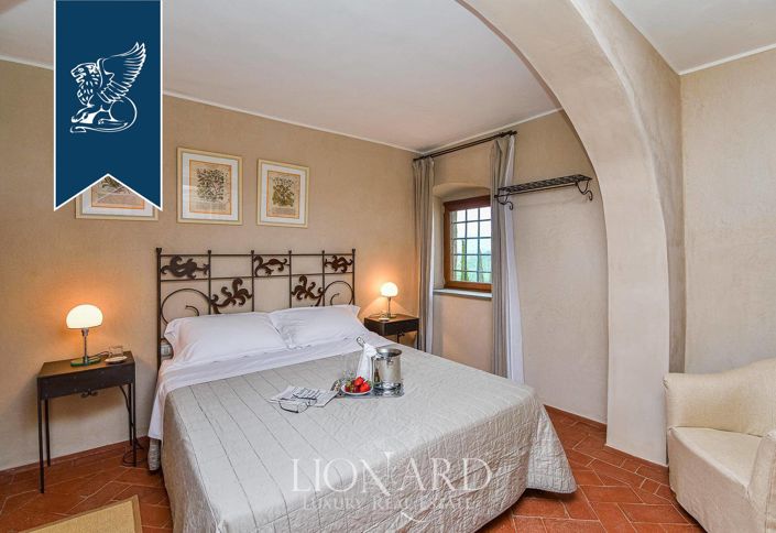 Image No.50-Maison de campagne de 18 chambres à vendre à Castellina in Chianti