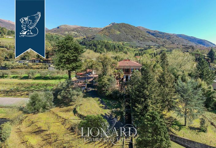 Image No.27-11 Bed Villa for sale