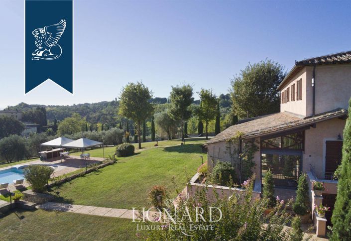 Image No.20-7 Bed Villa for sale