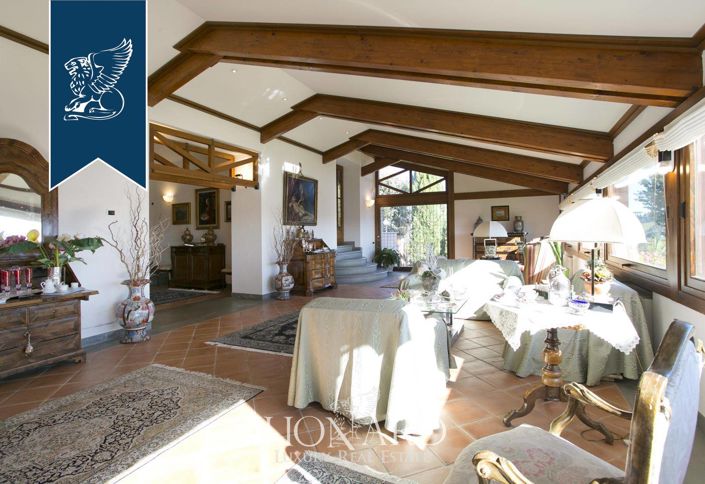 Image No.60-7 Bed Villa for sale