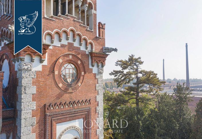 Image No.22-52 Bed Villa for sale