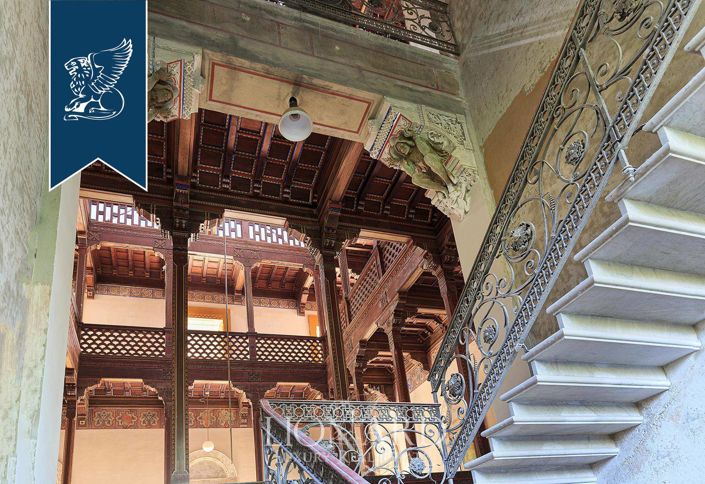 Image No.30-52 Bed Villa for sale