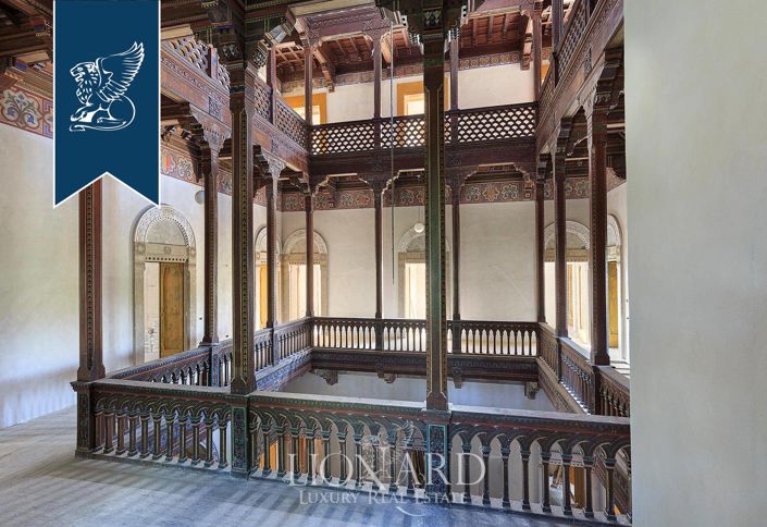 Image No.36-52 Bed Villa for sale