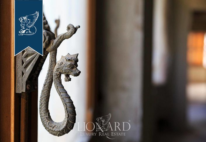 Image No.53-52 Bed Villa for sale