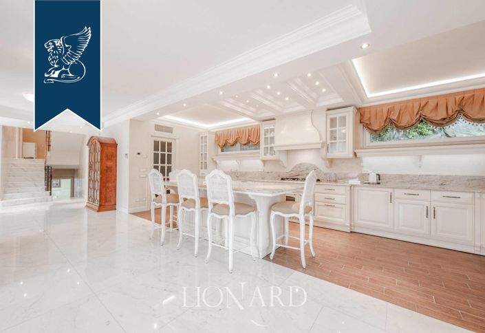 Image No.13-Villa de 7 chambres à vendre à Cannero Riviera