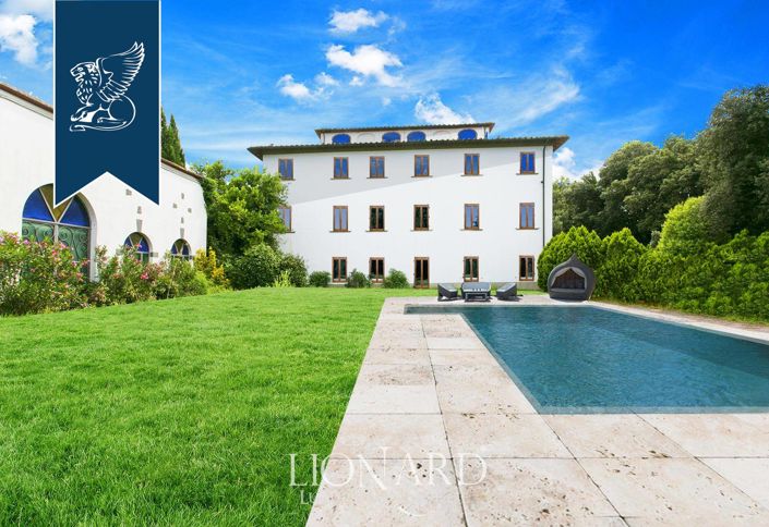 Image No.11-19 Bed Villa for sale