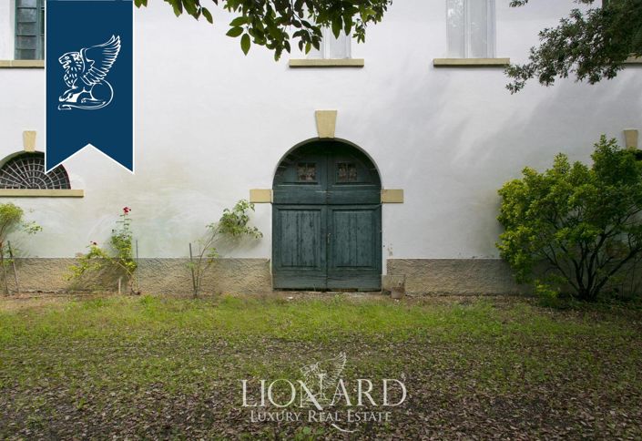 Image No.19-19 Bed Villa for sale