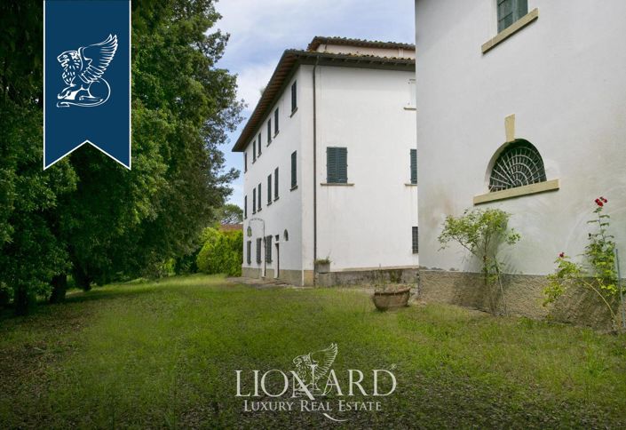 Image No.20-19 Bed Villa for sale