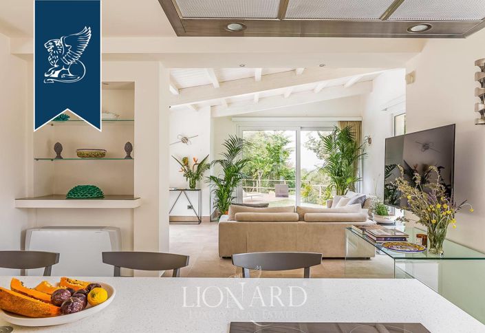 Image No.21-5 Bed Villa for sale