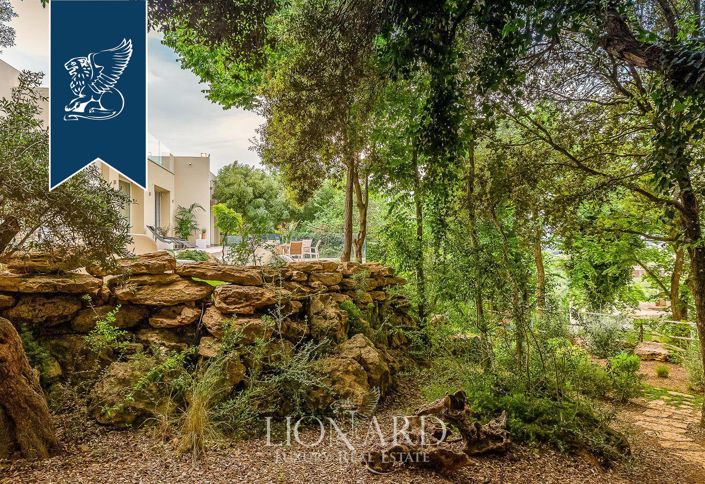 Image No.8-5 Bed Villa for sale