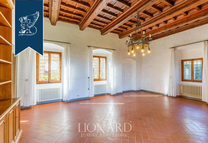 Image No.17-9 Bed Villa for sale