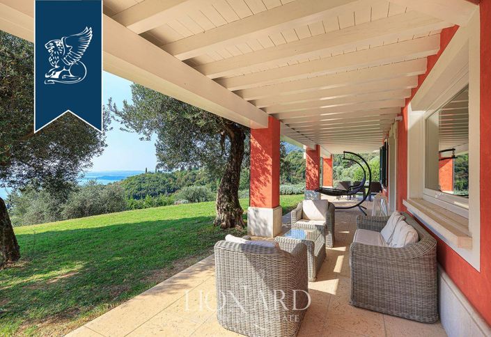 Image No.10-Villa de 11 chambres à vendre à Toscolano-Maderno