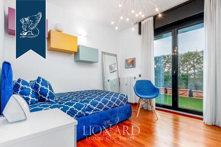 Image No.11-3 Bed Apartment for sale