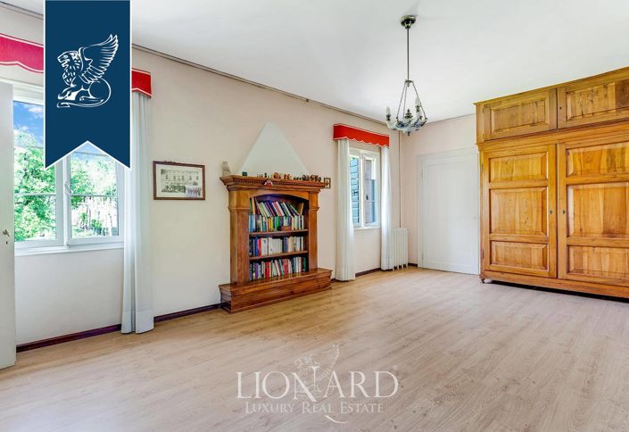 Image No.28-5 Bed Villa for sale