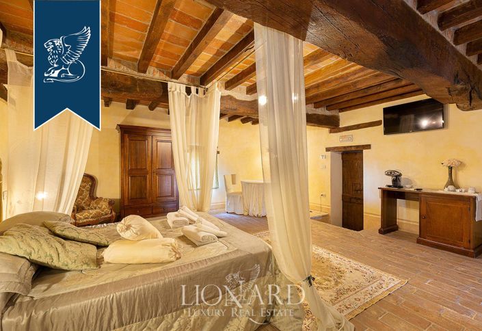 Image No.28-25 Bed Property for sale