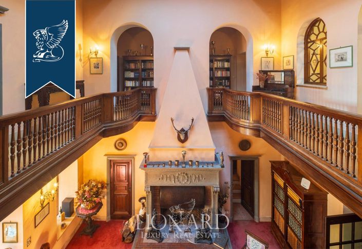 Image No.14-16 Bed Villa for sale