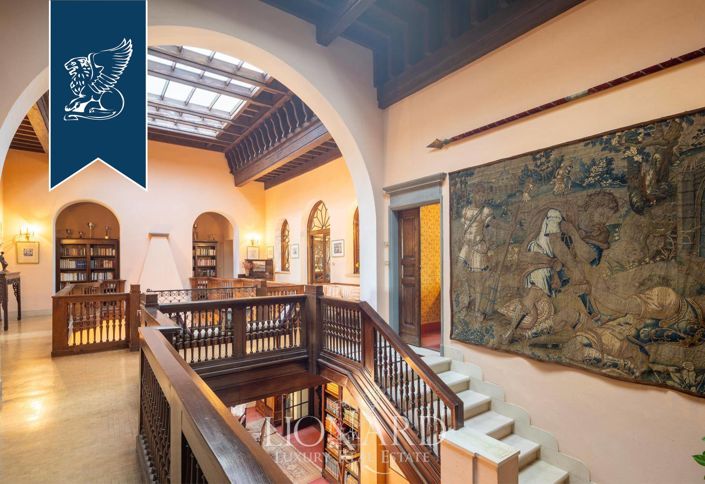 Image No.16-16 Bed Villa for sale