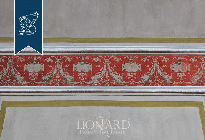 Image No.33-6 Bed Property for sale