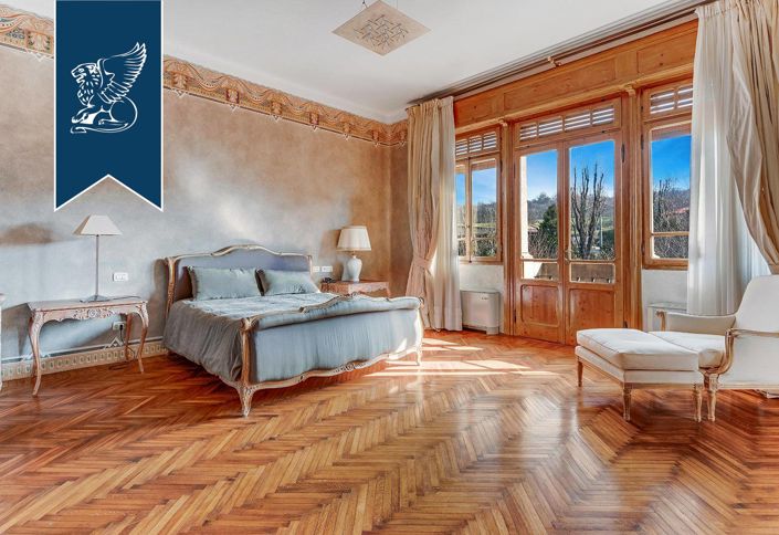 Image No.26-9 Bed Villa for sale