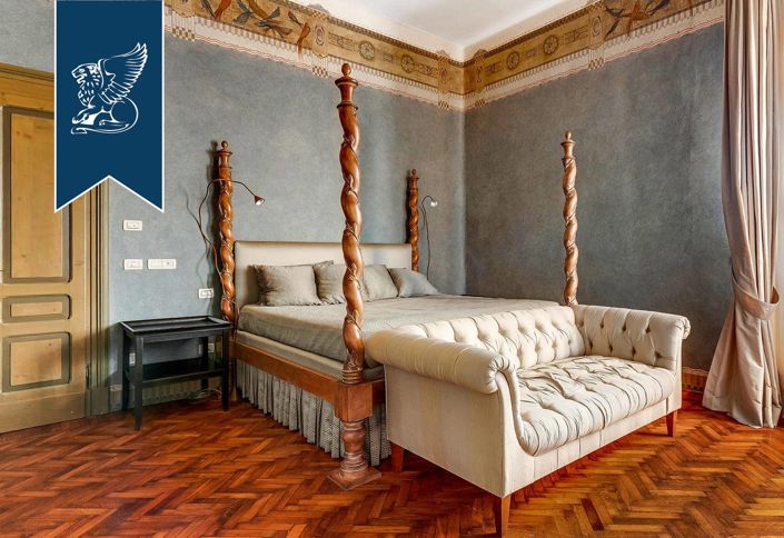 Image No.31-9 Bed Villa for sale