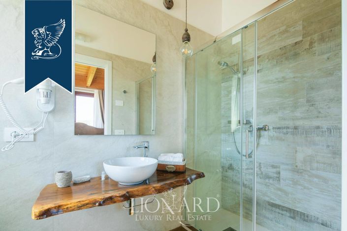 Image No.14-Ferme de 9 chambres à vendre à Cupra Marittima