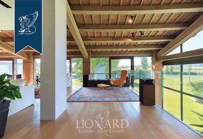 Image No.28-6 Bed Villa for sale