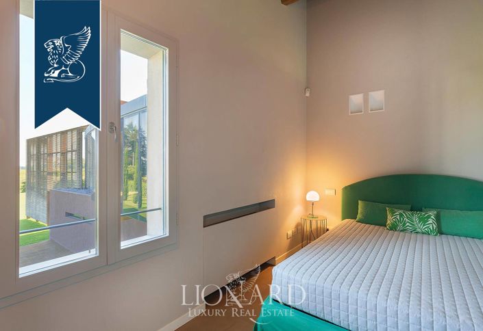 Image No.50-6 Bed Villa for sale