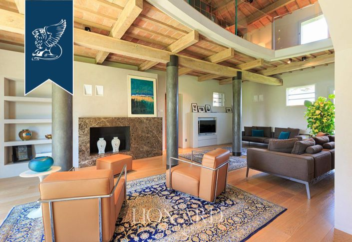 Image No.58-6 Bed Villa for sale