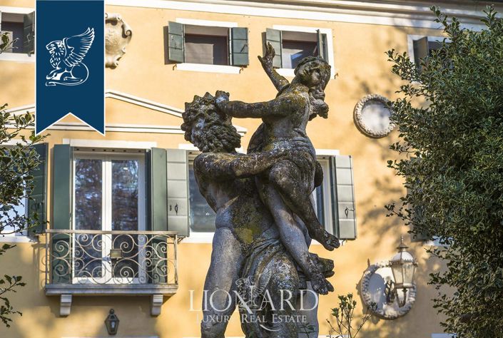 Image No.21-5 Bed Villa for sale