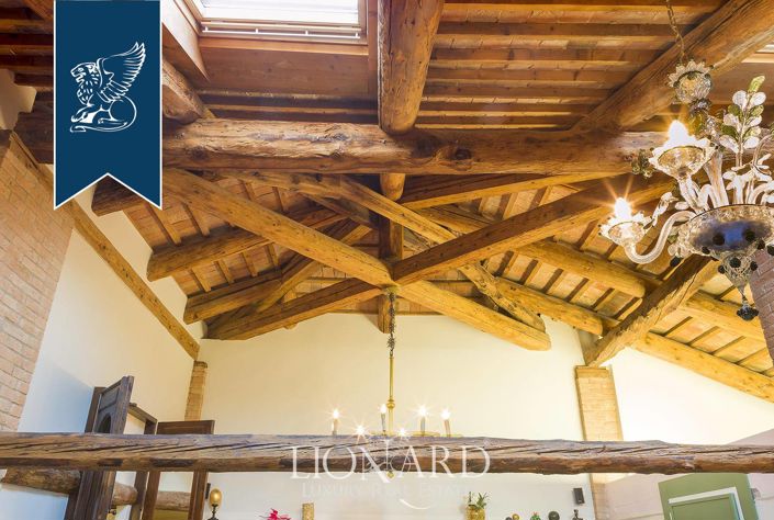 Image No.32-5 Bed Villa for sale