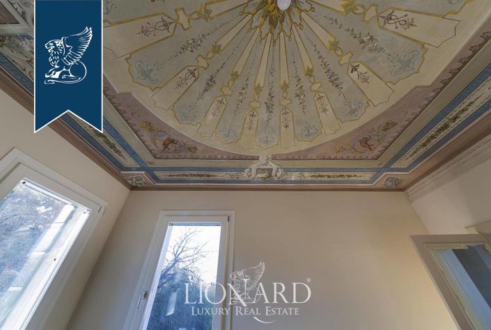 Image No.39-5 Bed Villa for sale